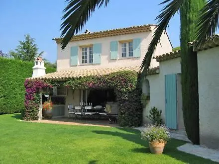 Holiday Home Mas D'Ampis Ste Maxime Prázdninový dům Sainte-Maxime