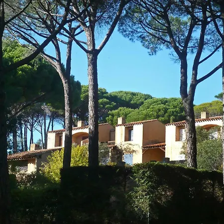 Holiday Home Mas D'Ampis Ste Maxime Prázdninový dům *