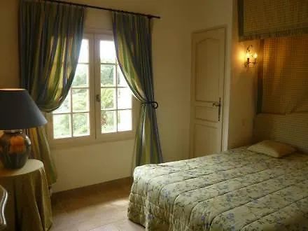 Dom wakacyjny Holiday Home Mas D'Ampis Ste Maxime Sainte-Maxime